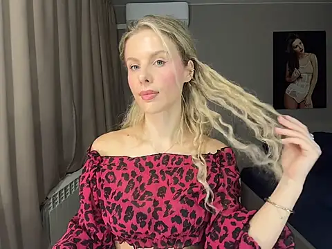 sirena124 live XXX chat