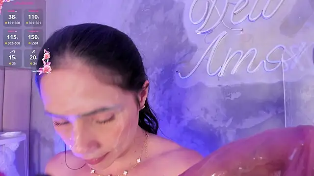 แชท XXX สดของ miamonroee_