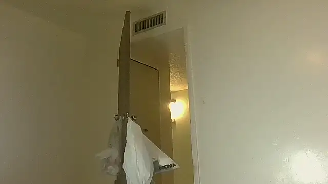 Chatroom XXX en direct de QUEEN_OF_MEN