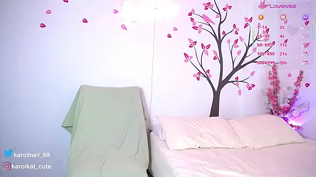 Karolina_1's Webcam Show