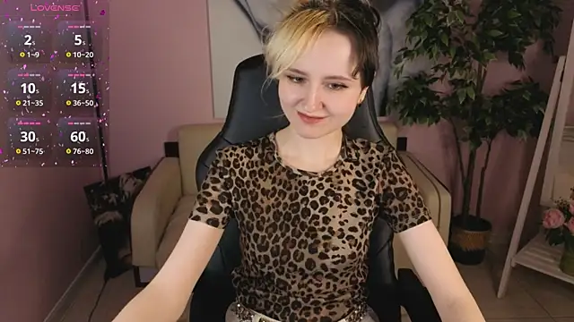 Chat +18 de LinaVeritas ao vivo