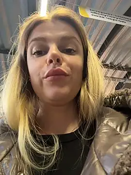 Онлайн чат XXX HarrietDart