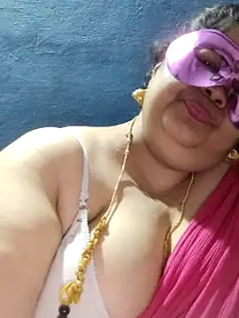 tamilthanushri 在線直播表演