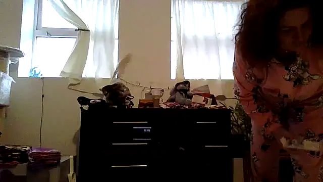 RubyyRosee Pertunjukan Webcam