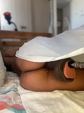 ROUSSH's Live XXX Chat