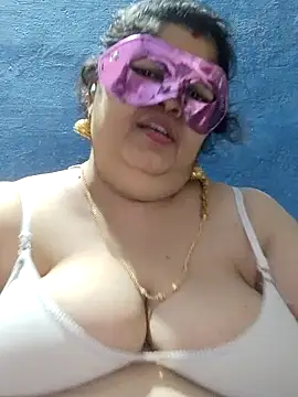 tamilthanushri's Live XXX Chat