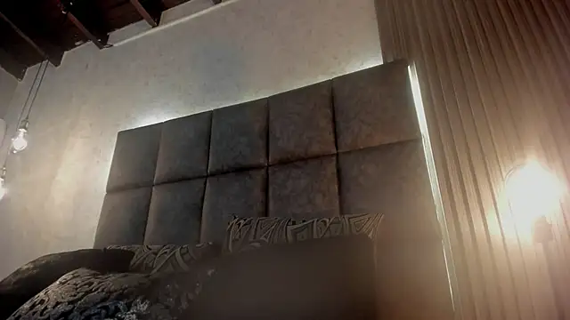 Chat +18 de BrigitteVons ao vivo