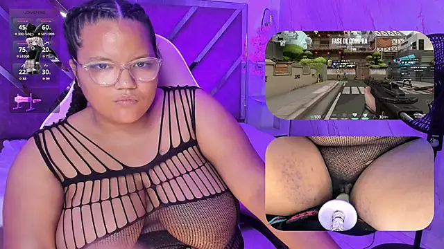 Czat XXX na żywo – MhiaRey