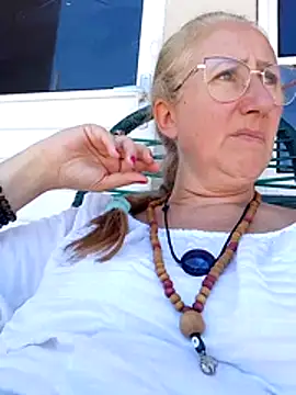 MILEIDE980 – Naživo XXX chat