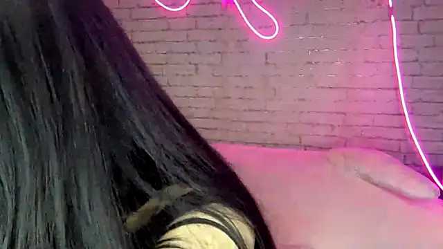 Chat +18 de ExiePecue ao vivo