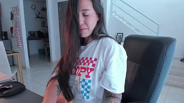 Živý XXX chat FireTheGun_