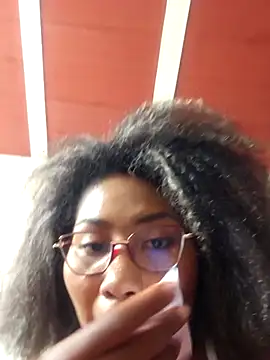 Pokazy przed kamerką – MarySweetieHot