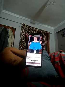 vardh033 Chat XXX live