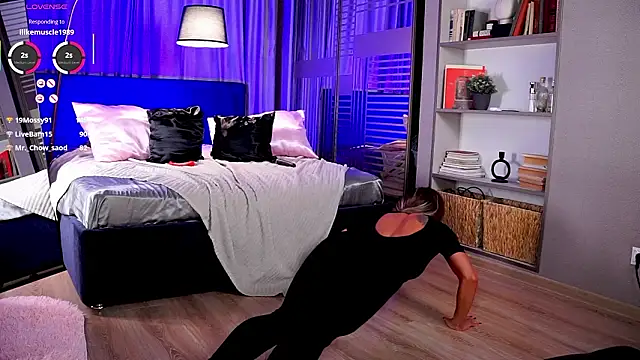 Nikki__Amour: απευθείας συνομιλία ΧΧΧ