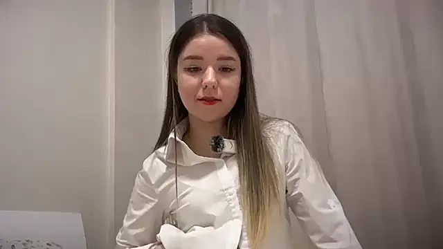 Онлайн чат XXX SmoggyWeek