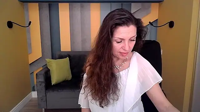 EllaLong Chat XXX live