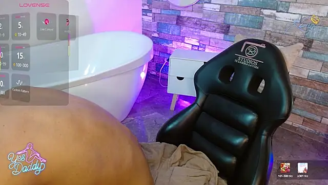 Živý XXX chat osamu_tay