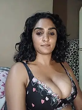 Онлайн чат XXX Eroticindian07