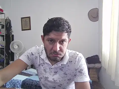 Czat XXX na żywo – 2020dastan