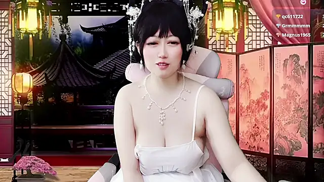 LuckyCute-Tutu Adlı Modelin Canlı XXX Sohbeti