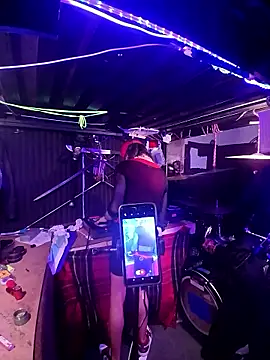 AllucyLu – Naživo XXX chat