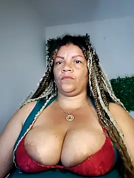 Eva_Luxei élő XXX-chatje