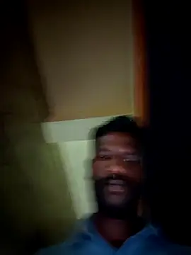 XXX chat uživo modela Paramkeerthi