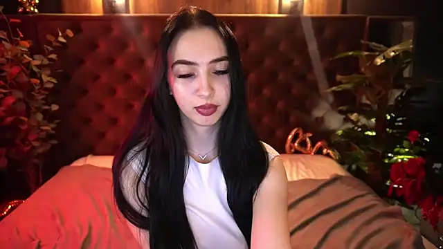 XXX chat uživo modela WildKittenX_