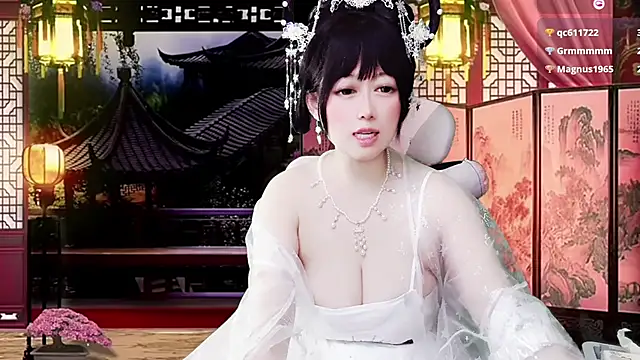 LuckyCute-Tutu: онлайн-секс-чат