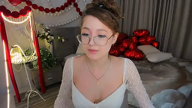 SereneFlame Chat XXX live