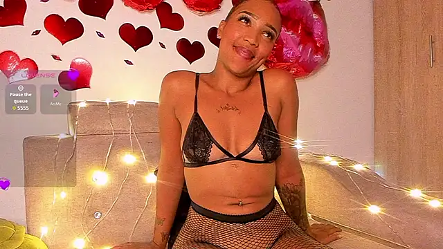 Giulia_Cashn Webbikameraesitys