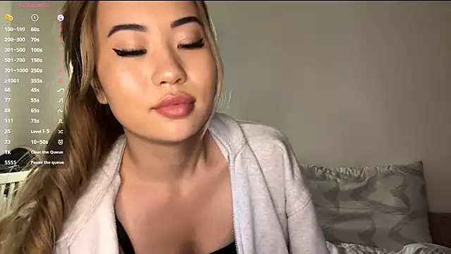 Ur_neighbor_Kira 라이브 XXX 채팅