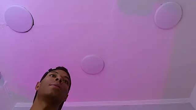 Santiago_Ortiz_のウェブカメラショー