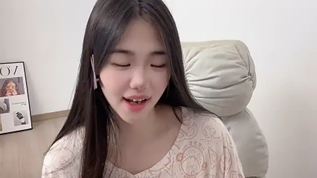 suki-1 Live XXX Chat