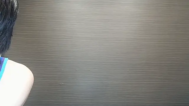 CHROME-kun925 élő XXX-chatje