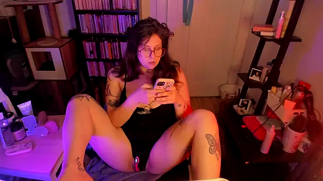 Rosiee69_'s Webcam Show