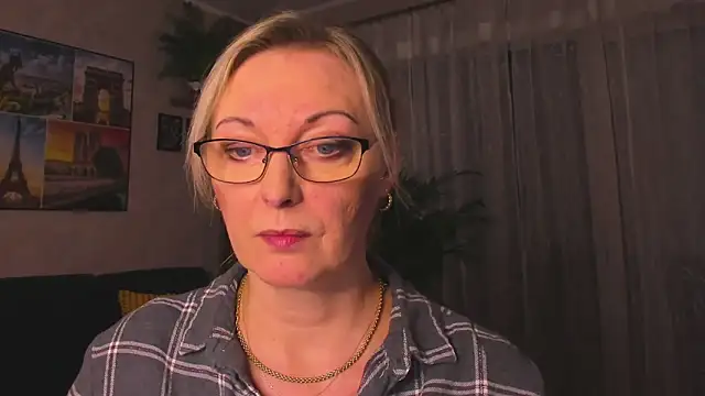 XXX chat uživo modela vanessa_chat