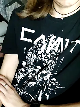 Aashikalaa élő XXX-chatje