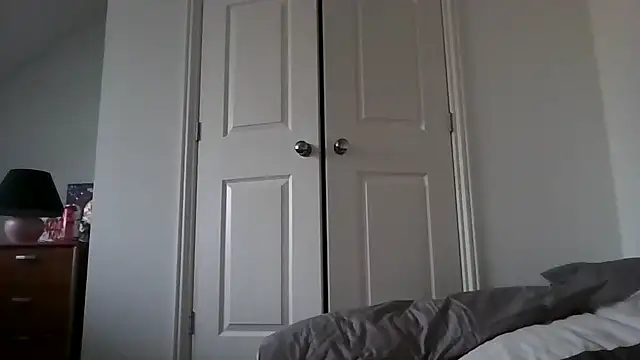 badslutboi's Live XXX Chat