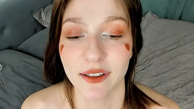 XXX chat uživo modela DeonnaHeney