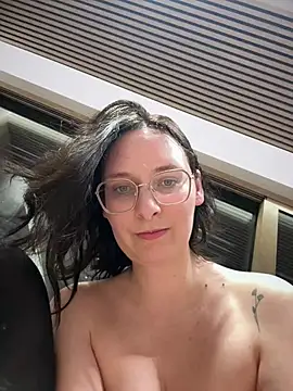 XXX chat uživo modela The_Snowwhitee