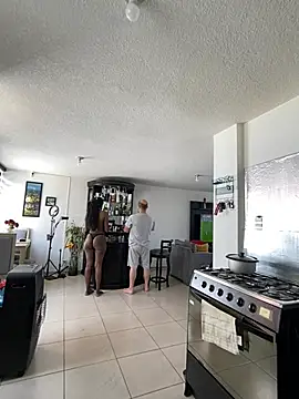 Czat XXX na żywo – SUUKAM