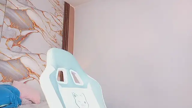 Živý XXX chat ahvi_ebony