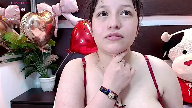 Marii_18's Live XXX Chat