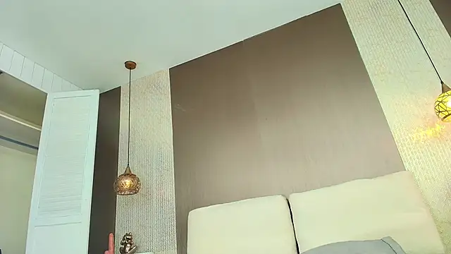 Tiifany_Baker Adlı Modelin Web Kamerası Şovu