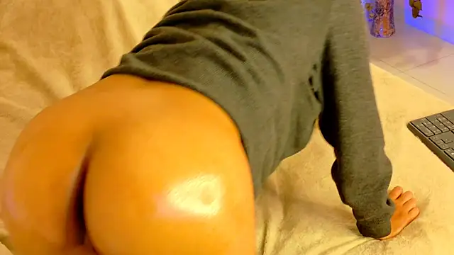 Živý XXX chat AURORA_BLOOM_CR