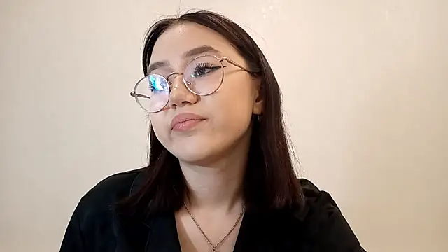 SolvedGlobe Webcam Show