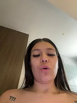 Alyshanon18 Obrolan Langsung XXX