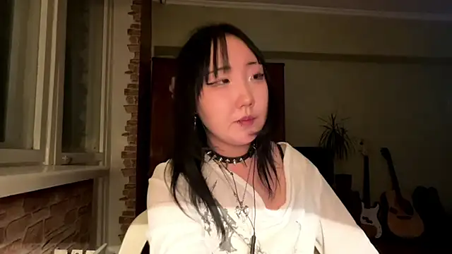 XXX chat uživo modela Yunananaa