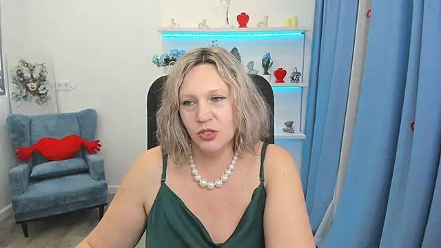 NinaStarle live XXX chat